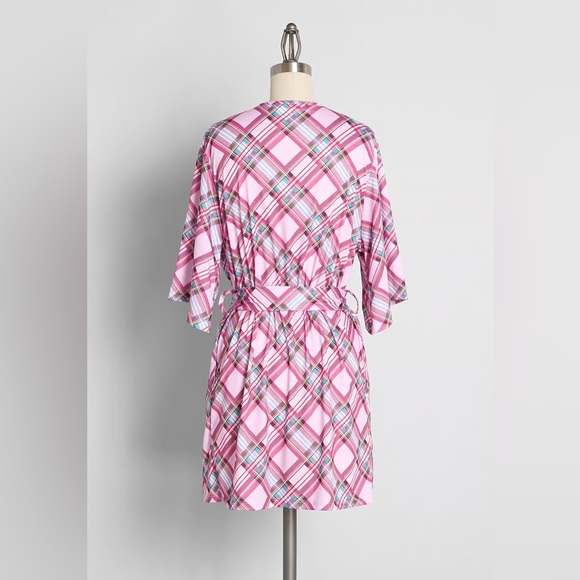 ModCloth NWT Lively Lounging Robe - Pink - Picture 2 of 3